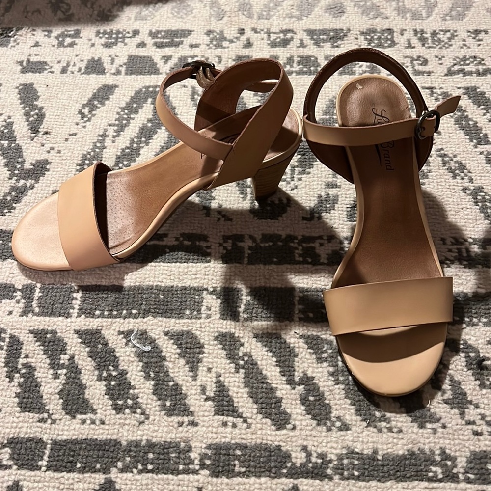 Lucky brand sandals with a small heel